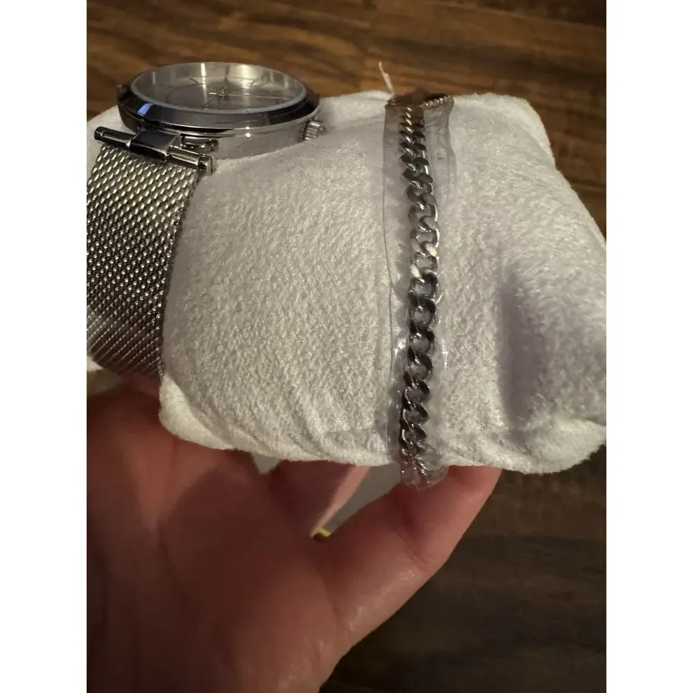 Invicta Women's Silver Dial Wristwatch Mesh Band w/ Bracelet in Box
